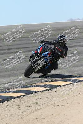 media/Oct-13-2025-Moto Forza (Mon) [[a66d839500]]/4-C Group/Session 2 (Bowl)/